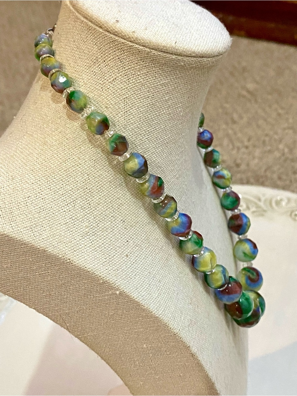 Vintage Marbled Glass Graduated Necklace - Picture 8 of 12